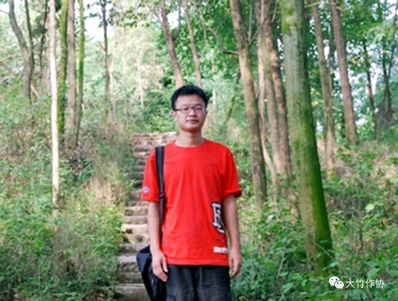 胡万宝：禅意峰顶山