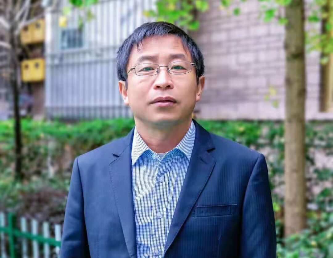 林佐成 ：唐趔明与他的红黑榜  